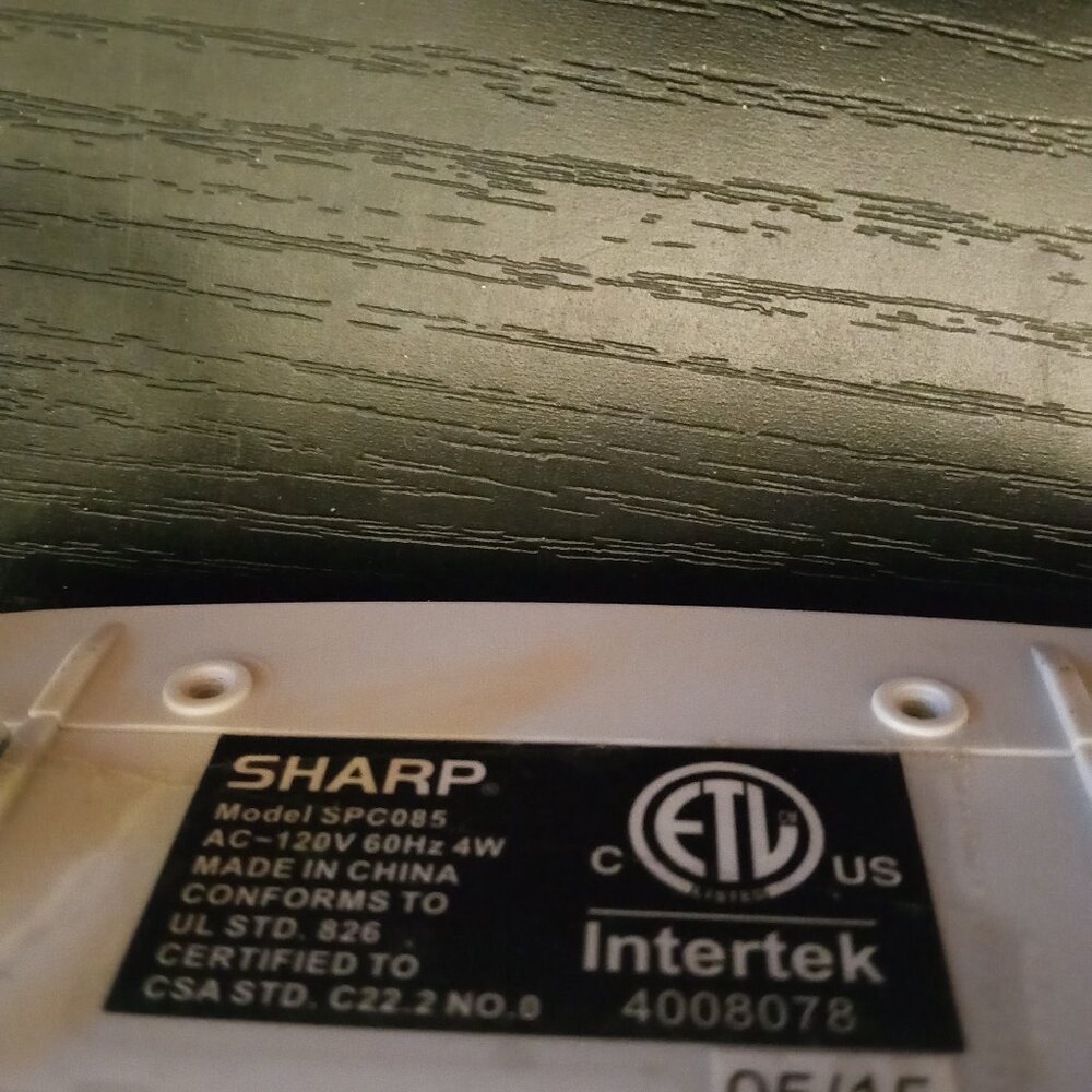 WHITE and Silver Sharp Alarm Clock - Picture 4 of 4